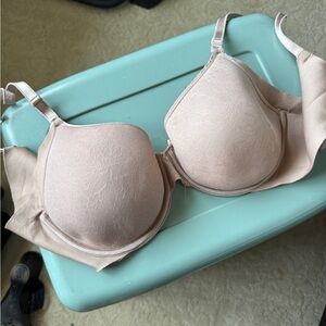 Olga Light Nude T-Shirt Bra with Molded Cups